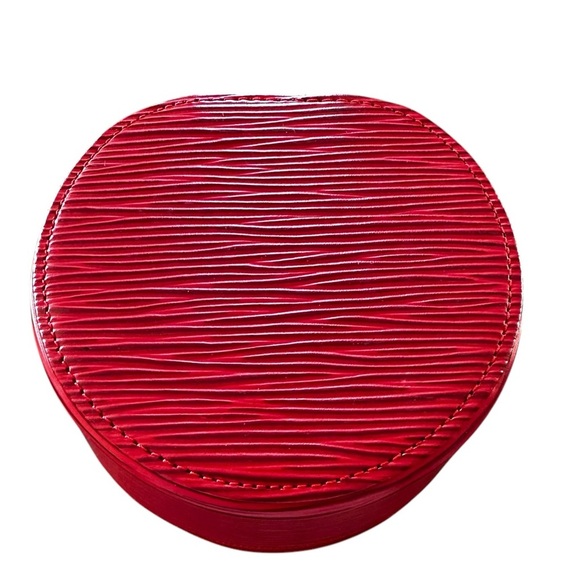 Authentic Louis Vuitton Red Epi Leather & Suede Round Jewelry Vanity Travel Case - Picture 6 of 15
